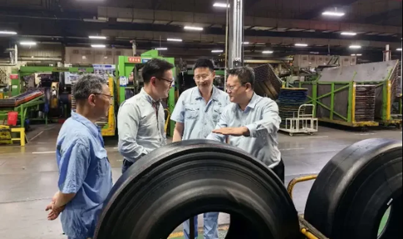 深化供需战略协同 锚定星辰发展蓝图I中集车辆高层走访江浙核心合作伙伴,共筑全球领先产业生态 插图